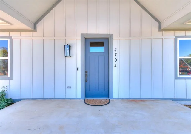 Photo 4 of Single family home for sale at 4704 NW 16th Place, Oklahoma City, OK 73127 | MLS# 1252483 | Listing updated on 2026-10-09