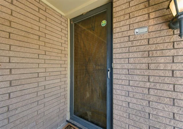 Photo 4 of Single family home for sale at 8225 Golden Oaks Rd, Oklahoma City, OK 73127 | MLS# 1252491 | Listing updated on 2026-10-09