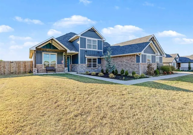 Photo 2 of Single family home for sale at 4121 Great Redwood Rd, Norman, OK 73072 | MLS# 1252492 | Listing updated on 2026-10-09
