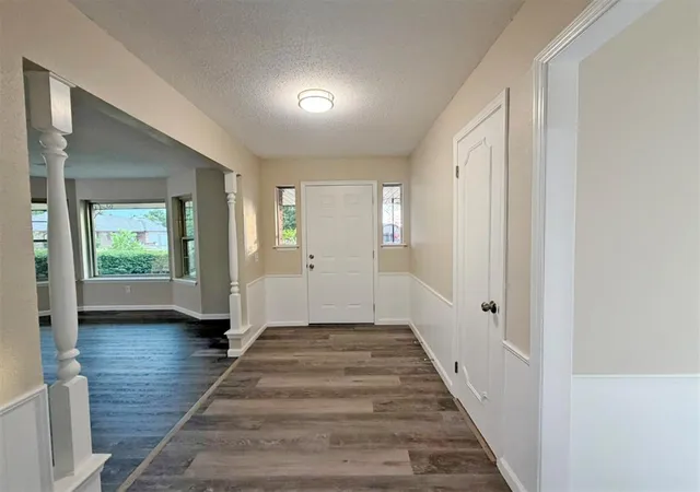 Photo 2 of Sale Pending at 2505 Ridgecrest Dr, El Reno, OK 73036 | MLS# 1252517 | Listing updated on 2026-10-15