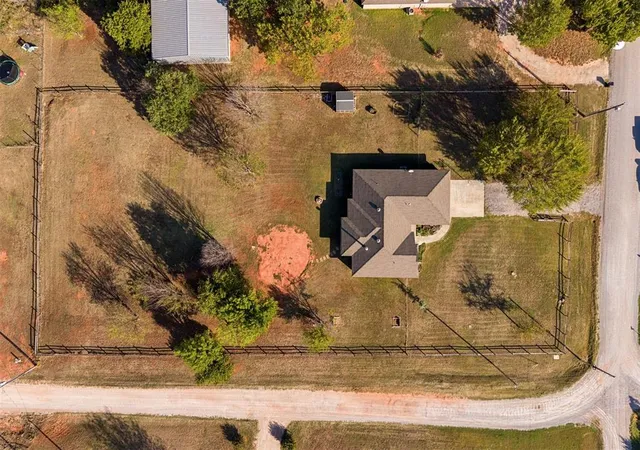 Photo 2 of Single family home for sale at 1926 County St 2985, Blanchard, OK 73010 | MLS# 1252536 | Listing updated on 2026-10-21