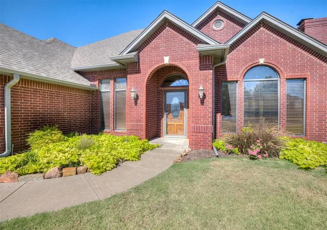 Photo 1 of Single family home for sale at 802 Hampton Ct, El Reno, OK 73036 | MLS# 1252537 | Listing updated on 2026-10-07