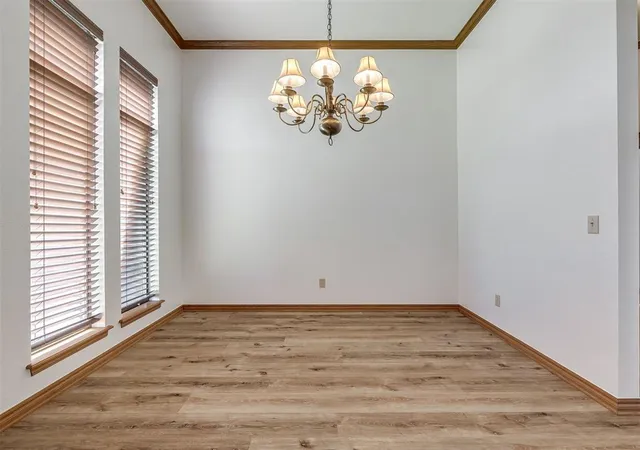 Photo 4 of Single family home for sale at 802 Hampton Ct, El Reno, OK 73036 | MLS# 1252537 | Listing updated on 2026-10-07