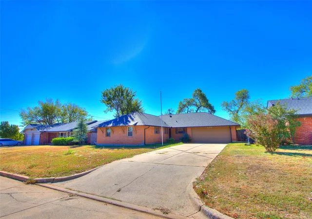 Single family home for sale at 3304 NW 65th Street, Oklahoma City, OK 73116 | MLS# 1252557