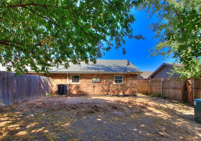 Photo 3 of Multi family home for sale at 1913 N Moulton Ct, Oklahoma City, OK 73127 | MLS# 1252563 | Listing updated on 2026-10-07