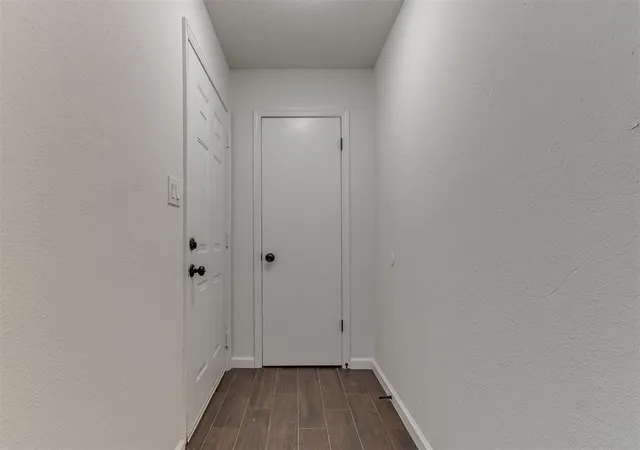 Listing Photo 4 - Condo for sale in building located at 1913 N Moulton Ct, Oklahoma City, OK 73127