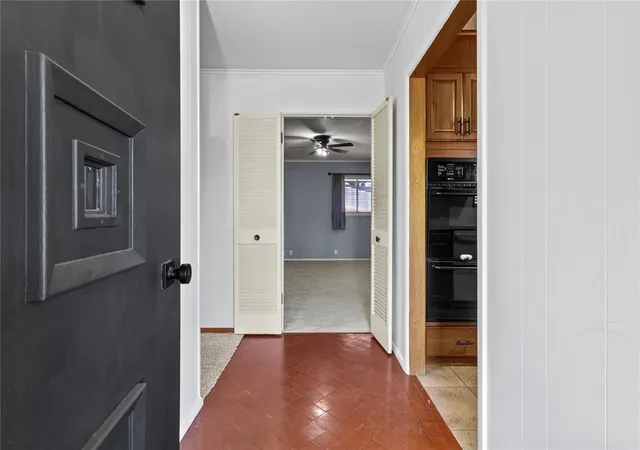 Photo 4 of Single family home for sale at 401 N Arizona St, Weatherford, OK 73096 | MLS# 1252572 | Listing updated on 2026-10-07