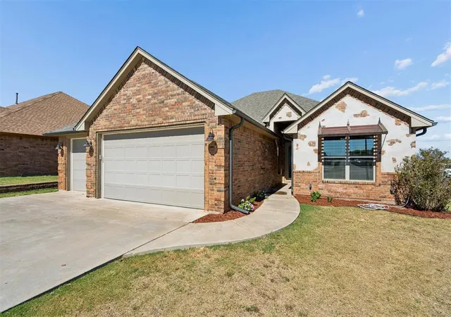 Photo 2 of Single family home for sale at 2186 SW 56th Street, Lawton, OK 73505 | MLS# 1252596 | Listing updated on 2026-10-08