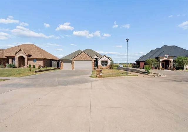 Photo 3 of Single family home for sale at 2186 SW 56th Street, Lawton, OK 73505 | MLS# 1252596 | Listing updated on 2026-10-08