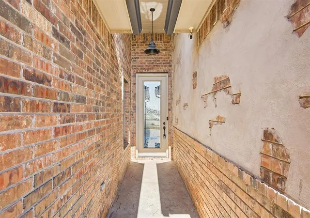 Photo 4 of Single family home for sale at 2186 SW 56th Street, Lawton, OK 73505 | MLS# 1252596 | Listing updated on 2026-10-08