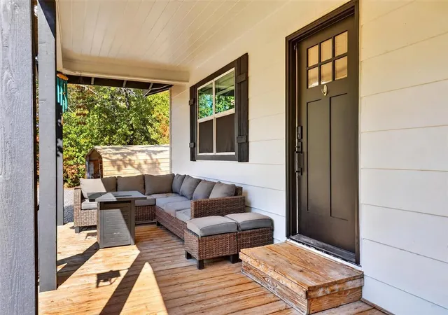 Photo 3 of Single family home for sale at 3215 Lynn Rd, Norman, OK 73026 | MLS# 1252599 | Listing updated on 2026-10-27