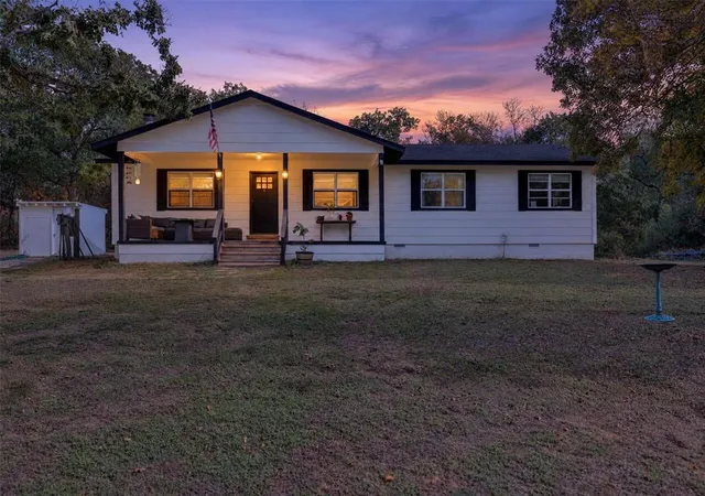 Photo 4 of Single family home for sale at 3215 Lynn Rd, Norman, OK 73026 | MLS# 1252599 | Listing updated on 2026-10-27
