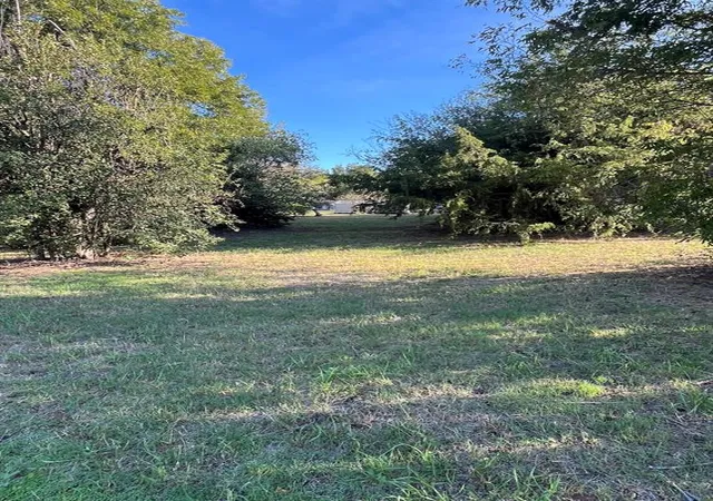 Photo 1 of Land for sale at 310 E Iowa Ave, Chickasha, OK 73018 | MLS# 1252603 | Listing updated on 2026-10-09