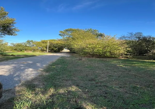 Photo 3 of Land for sale at 310 E Iowa Ave, Chickasha, OK 73018 | MLS# 1252603 | Listing updated on 2026-10-09