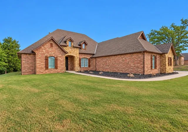 Photo 1 of Single family home for sale at 17013 Reedser Way, Choctaw, OK 73020 | MLS# 1252608 | Listing updated on 2026-10-08