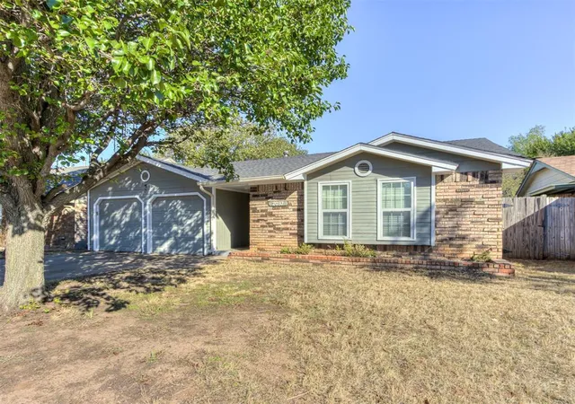 Photo 2 of Single family home for sale at 2037 Sierra St, Norman, OK 73071 | MLS# 1252609 | Listing updated on 2026-10-10