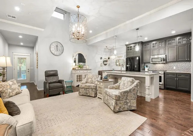 Photo 3 of Townhouse for sale at 525 Outer Banks Way, Edmond, OK 73034 | MLS# 1252610 | Listing updated on 2026-10-09