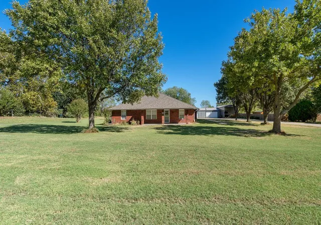 Photo 1 of Single family home for sale at 11 Cardinal Ln, Shawnee, OK 74804 | MLS# 1252619 | Listing updated on 2026-10-15