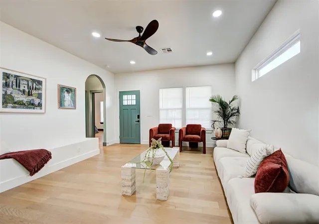 Photo 2 of Single family home for sale at 2118 N Fonshill Ave, Oklahoma City, OK 73111 | MLS# 1252624 | Listing updated on 2026-10-08