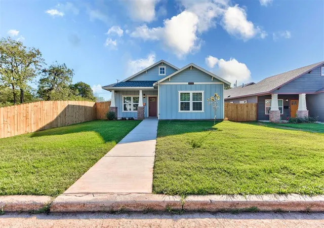 Photo 4 of Single family home for sale at 2118 N Fonshill Ave, Oklahoma City, OK 73111 | MLS# 1252624 | Listing updated on 2026-10-08