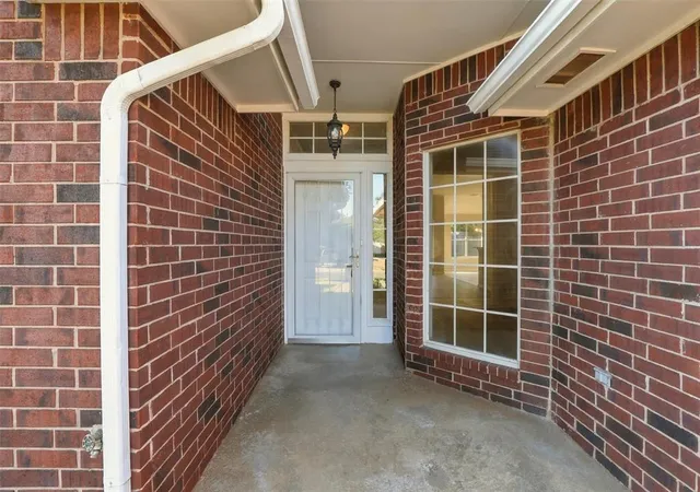 Photo 3 of Single family home for sale at 2812 NW 167th Street, Edmond, OK 73012 | MLS# 1252639 | Listing updated on 2026-10-07