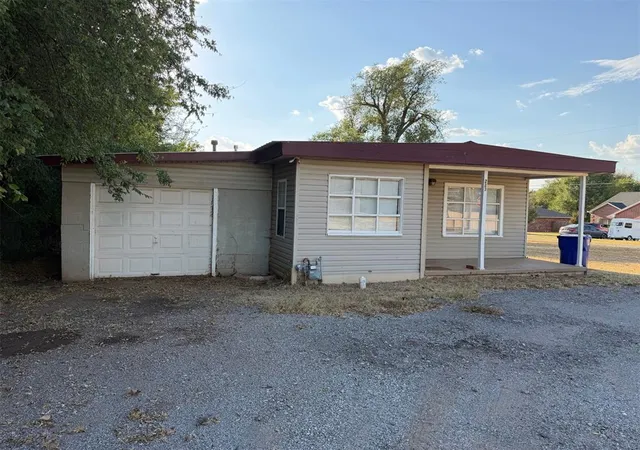 Photo 1 of Single family home for sale at 223 N Grandview Rd, Oklahoma City, OK 73130 | MLS# 1252641 | Listing updated on 2026-10-08