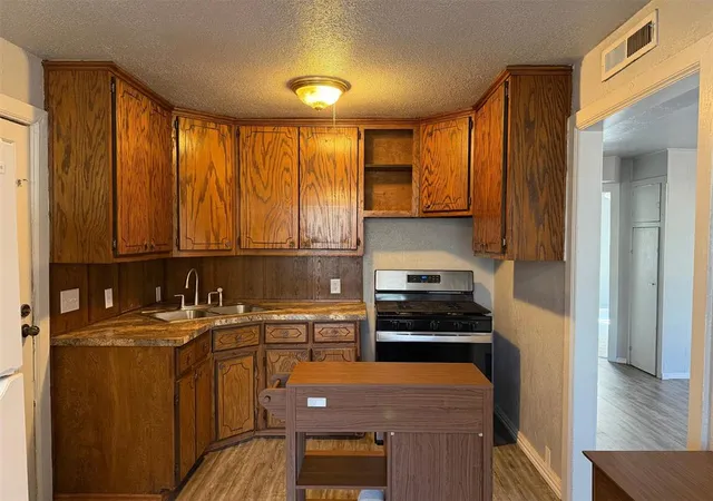 Photo 4 of Single family home for sale at 223 N Grandview Rd, Oklahoma City, OK 73130 | MLS# 1252641 | Listing updated on 2026-10-08