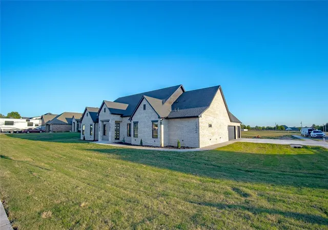 Photo 2 of Single family home for sale at 132 W Lynn Ct Dr, Mustang, OK 73064 | MLS# 1252645 | Listing updated on 2026-10-08