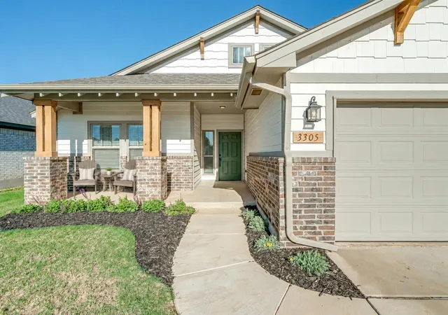Photo 2 of Single family home for sale at 3305 Pagoda Pead Dr, Yukon, OK 73099 | MLS# 1252648 | Listing updated on 2026-10-11