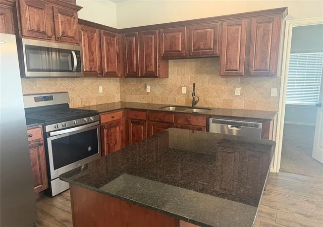 Photo 2 of Single family home for sale at 20812 Tempe Ave, Harrah, OK 73045 | MLS# 1252649 | Listing updated on 2026-10-09