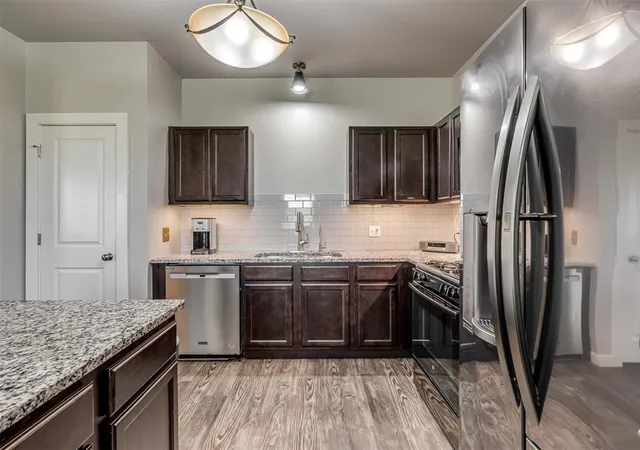 Photo 4 of Single family home for sale at 14425 Meadow Ridge Ln, Edmond, OK 73025 | MLS# 1252651 | Listing updated on 2026-10-19