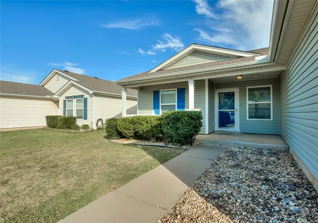 Photo 1 of Single family home for sale at 509 Dayflower Ln, Norman, OK 73069 | MLS# 1252662 | Listing updated on 2026-10-28