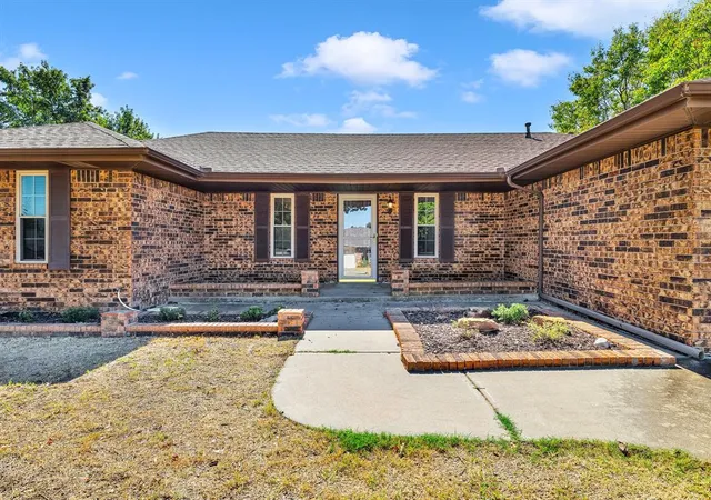 Photo 3 of Single family home for sale at 617 SW 26th Street, El Reno, OK 73036 | MLS# 1252668 | Listing updated on 2026-10-09