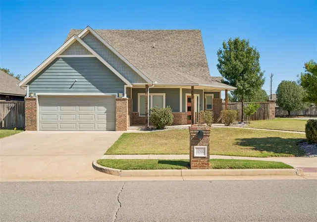 Photo 2 of Single family home for sale at 10500 Glover River Dr, Yukon, OK 73099 | MLS# 1252669 | Listing updated on 2026-10-10