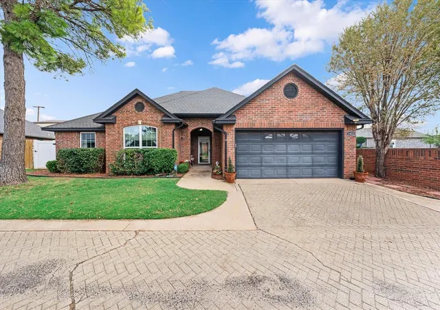 Photo 2 of Single family home for sale at 1422 N Cyn Way, Guthrie, OK 73044 | MLS# 1252675 | Listing updated on 2026-10-09