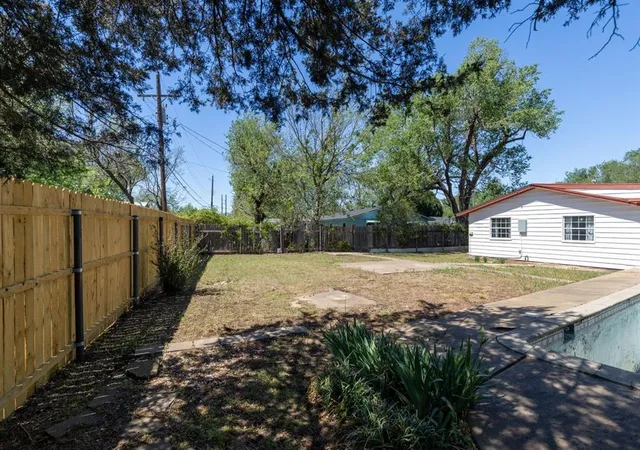 Photo 31 of Single family home for sale at 526 NW Glendale Dr, Lawton, OK 73507 | MLS# 1252687 | Listing updated on 2026-10-08