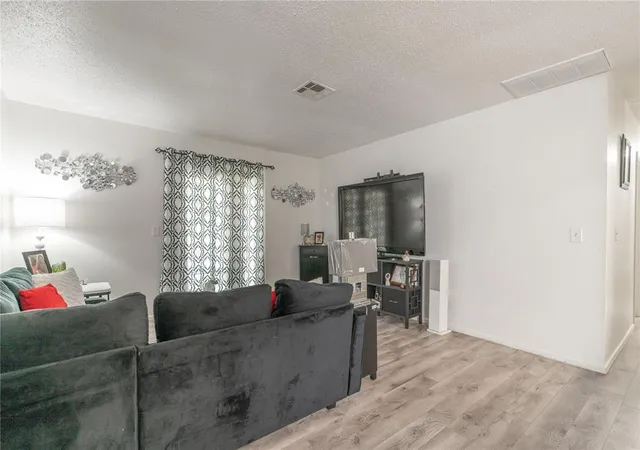 Photo 3 of Single family home for sale at 421 Nw 89th Street, Oklahoma City, OK 73114 | MLS# 1252691 | Listing updated on 2026-10-09