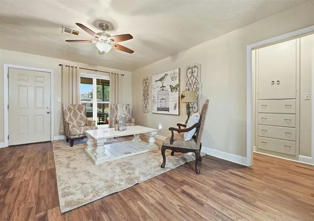 Photo 3 of Single family home for sale at 220 Davis Blvd, Elk City, OK 73644 | MLS# 1252699 | Listing updated on 2026-10-08