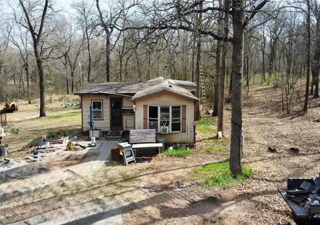 Photo 3 of Single family home for sale at 25428 Patterson Rd, Tecumseh, OK 74873 | MLS# 1252702 | Listing updated on 2026-10-08