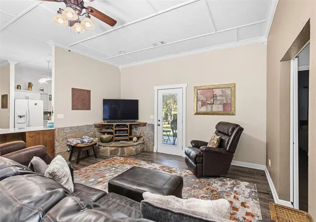 Photo 3 of Single family home for sale at 36 Dragon Fly Ln, Ardmore, OK 73401 | MLS# 1252712 | Listing updated on 2026-10-08