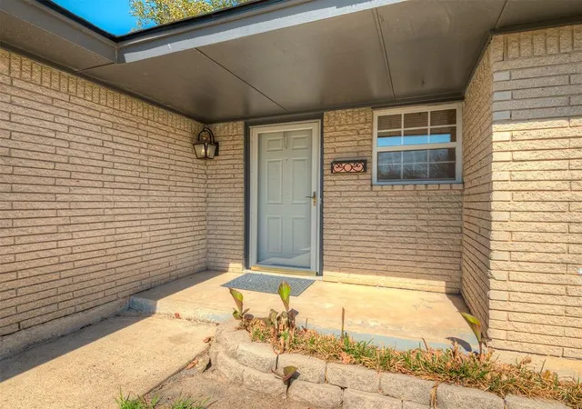 Photo 3 of Single family home for sale at 1037 SW 1st Street, Moore, OK 73160 | MLS# 1252719 | Listing updated on 2026-10-09