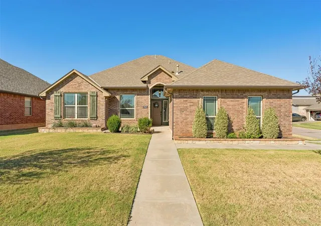 Single family home for sale at 15925 Burkett Cir, Edmond, OK 73013 | MLS# 1252723