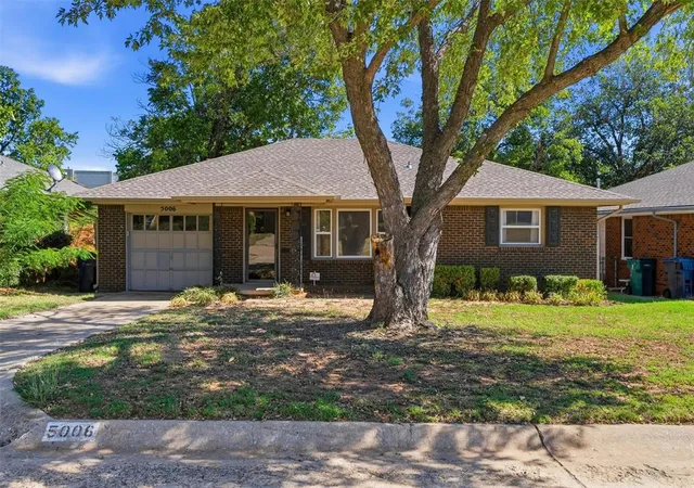 Photo 1 of Single family home for sale at 5006 N Harvey Pkwy, Oklahoma City, OK 73118 | MLS# 1252732 | Listing updated on 2026-10-11