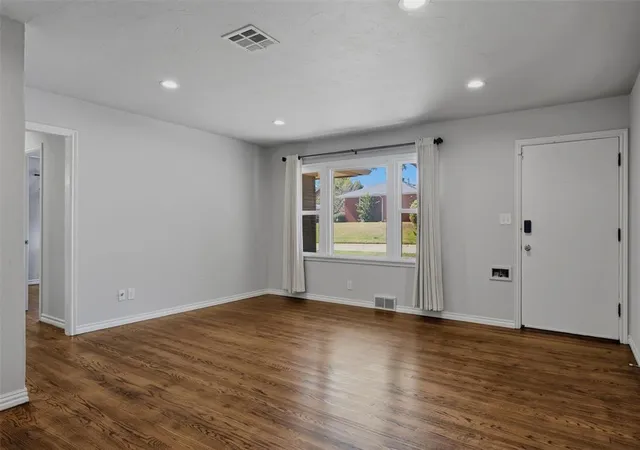 Photo 3 of Single family home for sale at 5006 N Harvey Pkwy, Oklahoma City, OK 73118 | MLS# 1252732 | Listing updated on 2026-10-11