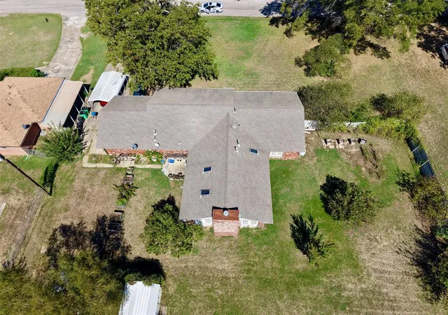 Photo 3 of Single family home for sale at 815 W Date St, Okemah, OK 74859 | MLS# 1252738 | Listing updated on 2026-10-09