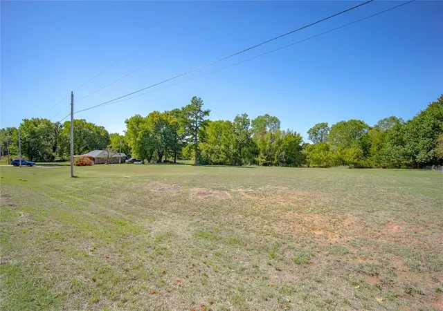 Photo 4 of Single family home for sale at 880543 S 3420 Road, Chandler, OK 74834 | MLS# 1252739 | Listing updated on 2026-10-08