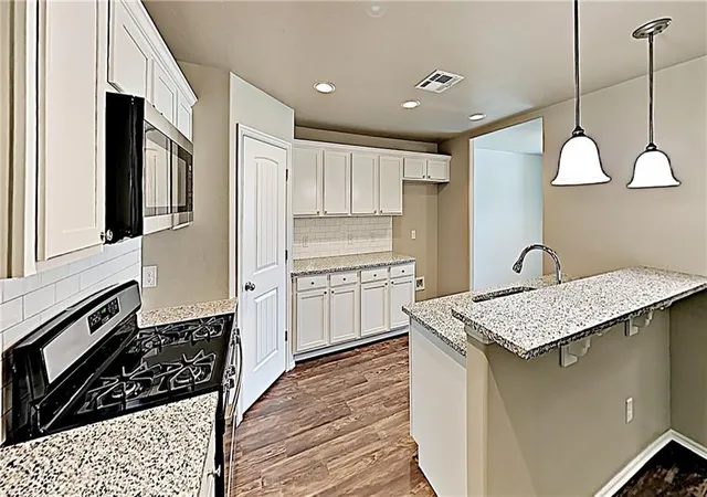 Photo 4 of Single family home for sale at 123 Saint Charles Way, Oklahoma City, OK 73130 | MLS# 1252742 | Listing updated on 2026-10-08