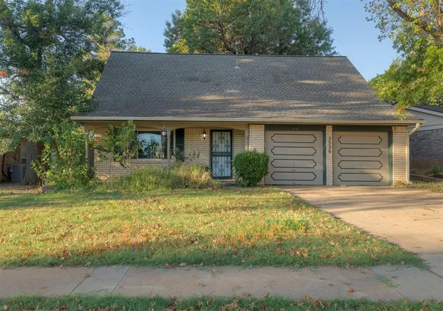 Single family home for sale at 2220 NW 113th Street, Oklahoma City, OK 73120 | MLS# 1252747