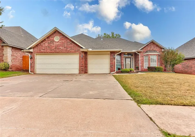 Single family home for sale at 3313 Valley, Norman, OK 73071 | MLS# 1252763