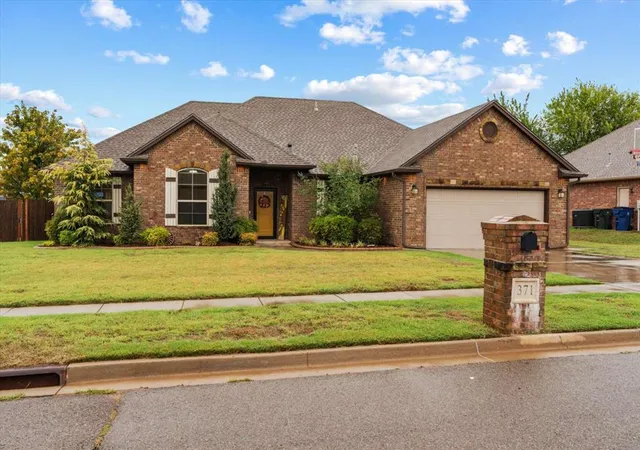 Single family home for sale at 371 Bailey St, Blanchard, OK 73010 | MLS# 1252767